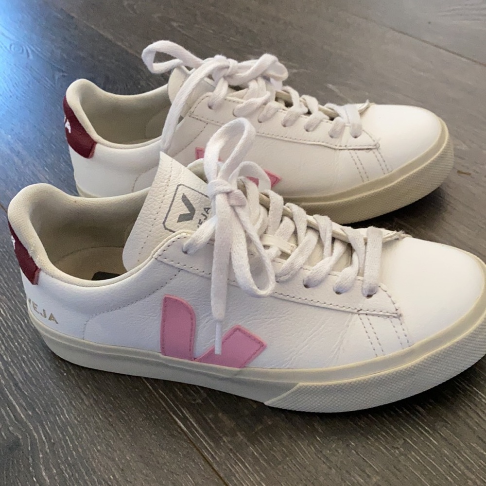 Veja Campo Sneaker - pink V and maroon back